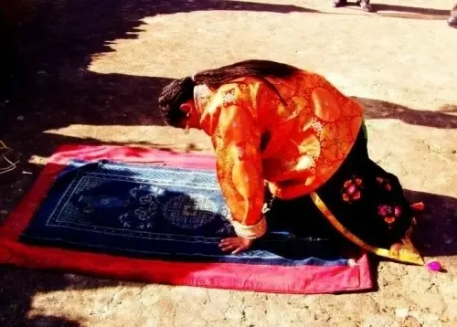 揭秘:盛产美女的中国美人谷 神秘的少女成年礼