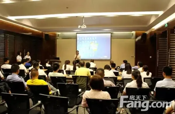 湖南新合作公司开展新员工入职培训 拉开主题