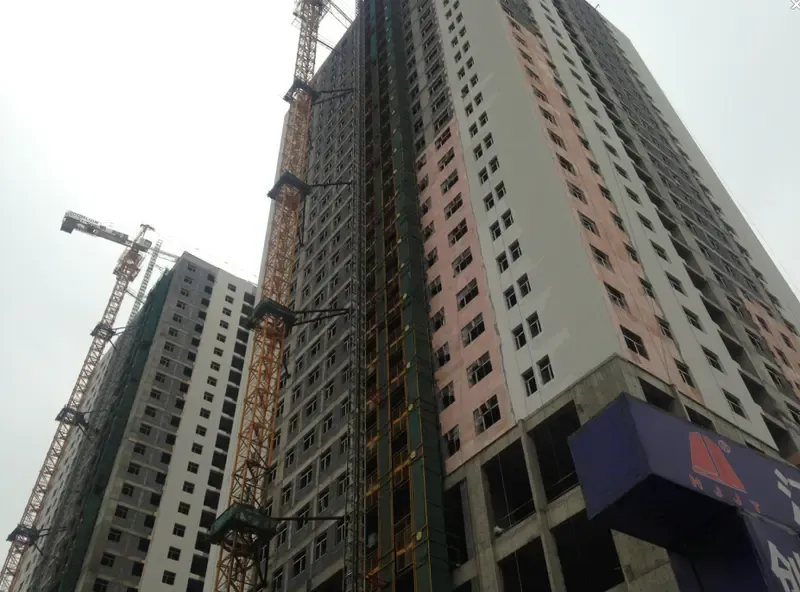 西宁城西区一未建完楼盘项目停工_房产资讯-西