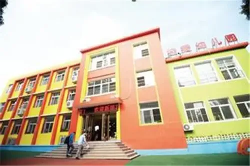 周边学校众多 山河城伴山星河离尘不离城