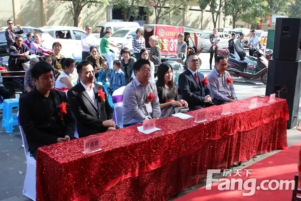 潮创珠影国际影城进驻城市之心签约仪式隆重举