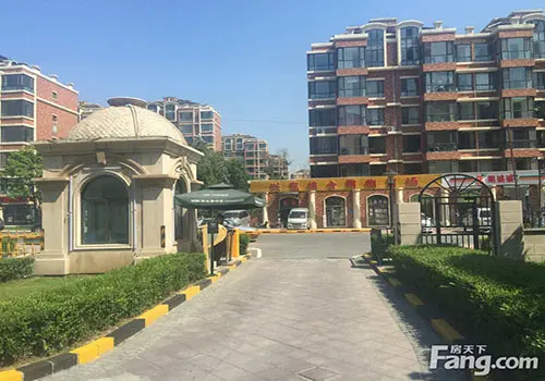 小区外景