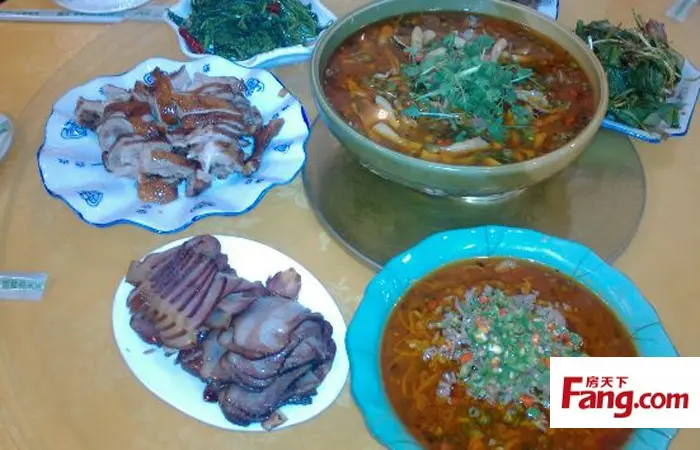 2015成都地铁4号线美食攻略 4号线沿线美食+楼盘推荐（上）