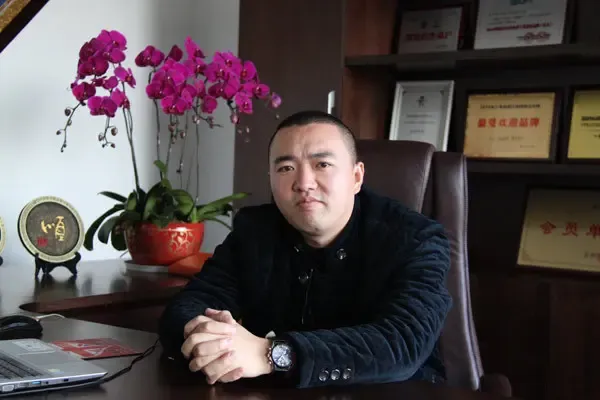 搜房网年度盘点系列采访:专访先锋木业总经理项兴张先生-家居快讯-苏州搜房网家居装修