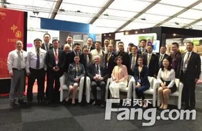 浙江飞龙管业董事长龙飞受邀参加巴黎气候大会展会