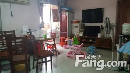 刚需买房首付破百万？总价200万以下大三房低价抛售