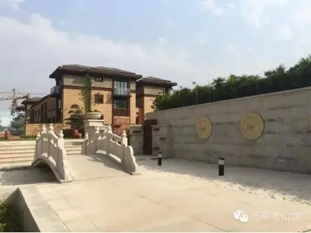 龙山郡章丘别墅三芭比豪华别墅的层图片