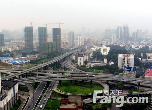 长江西路规划为城市快速路,未来可能采用与长江西路高架桥同样的设计