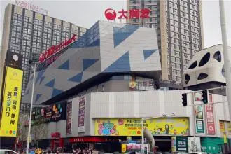 近年来,欧尚,赛格时代广场,迪卡侬,万达广场的陆续开业,已经奠定了五