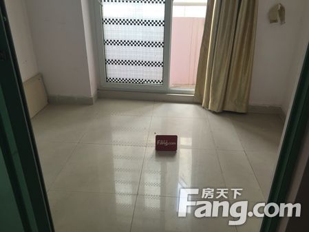 惊！深圳南山竟有此二手房 非毛坯四室单价三万多！