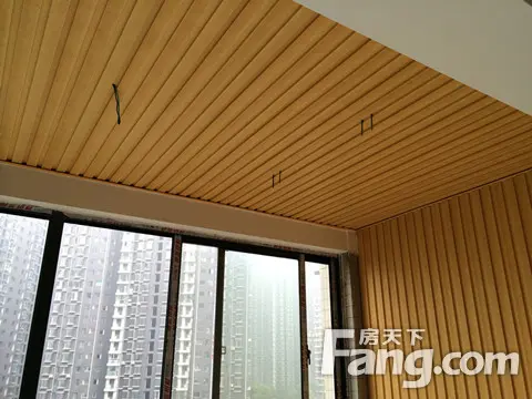 阳台生态木吊顶怎么样 阳台生态木吊顶的安装步骤