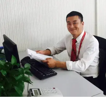 雷亮工作照