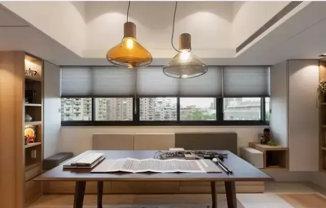 26平挑高3.6米的小户型装修,居然住下一家三口