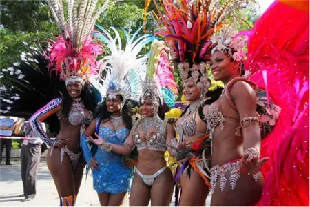 【贵阳】楼盘软文 :贵阳恒大雅苑:首届啤酒美食