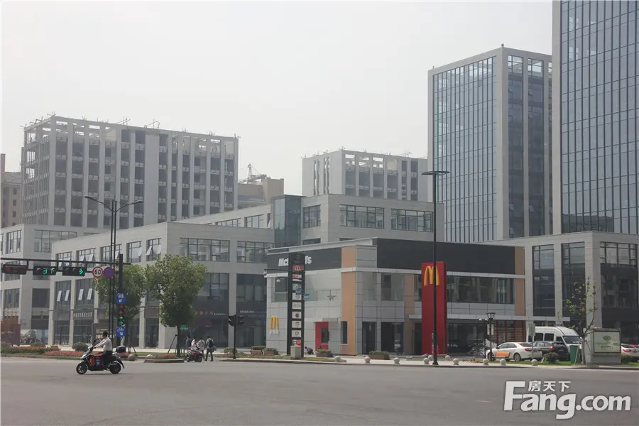 赛银国际广场实景图