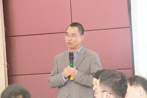 莫总致辞