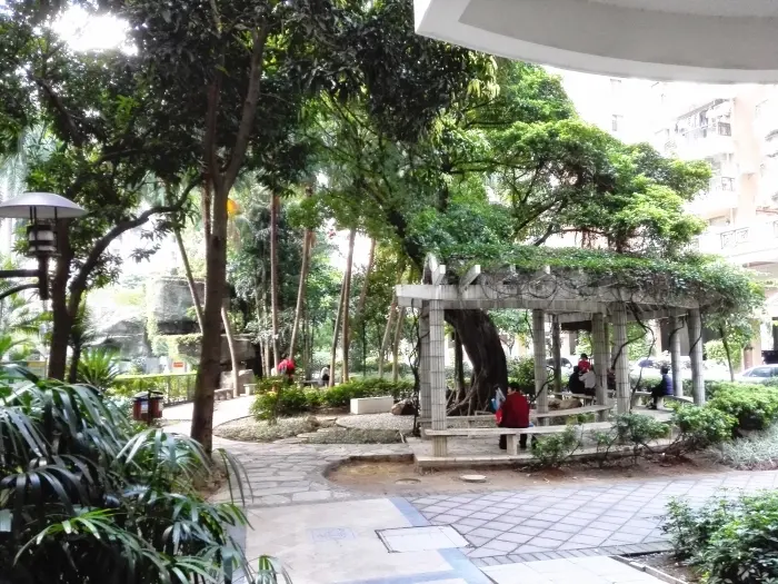 广州东圃广场