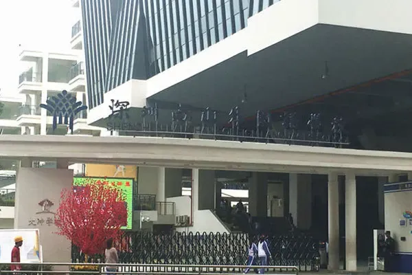 朗景园小区评测:户型多样读书方便 临高新地铁