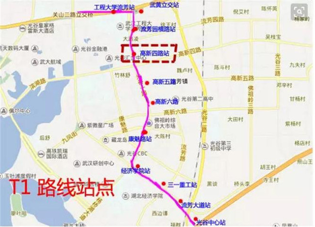 1、交通PK：公交不多 当代有地铁旭辉可乘有轨电车之便