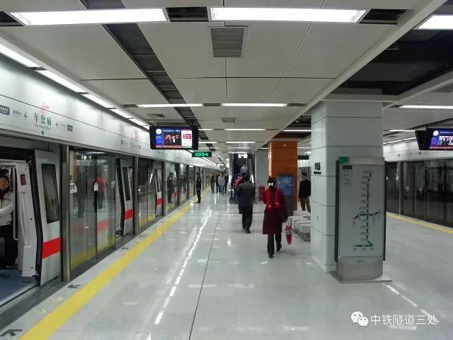 深圳哪个地铁口比较拥堵？（系列图）