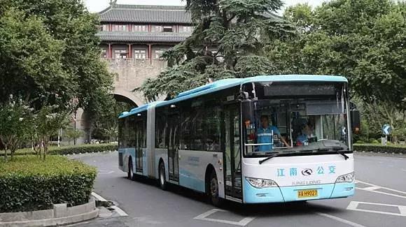 南京公交将进行精细化调整 100多位调查员亲测公交线