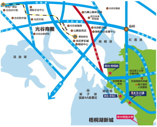 1、交通PK：公交不多 水乡规划地铁旭辉可乘有轨电车