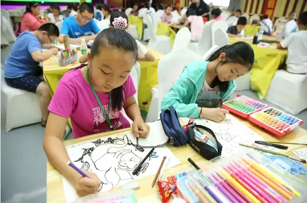 关于爱,我们有画说——九点阳光杯千人绘画赛第三场,现场花絮即刻呈现