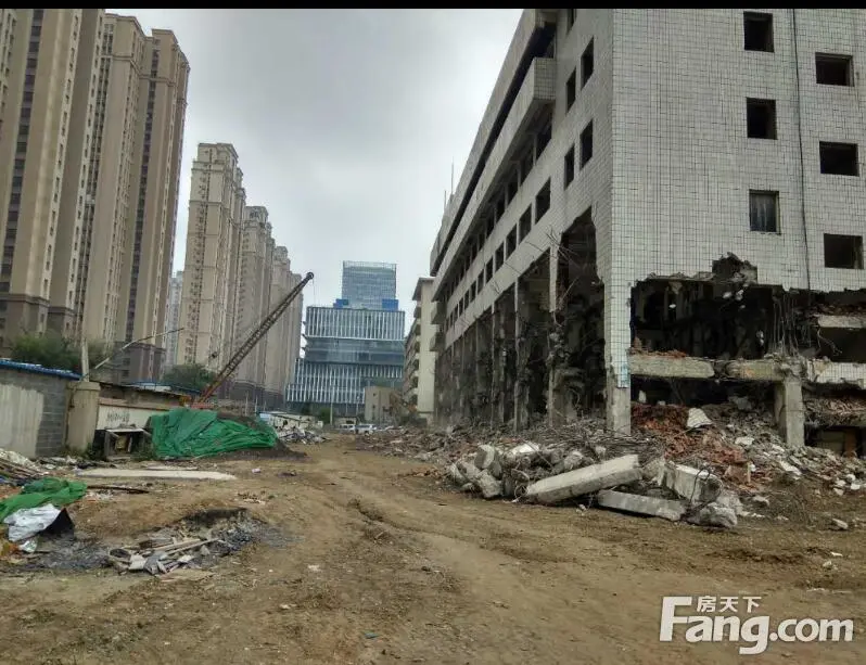 中海寰宇天下楼倒塌了?