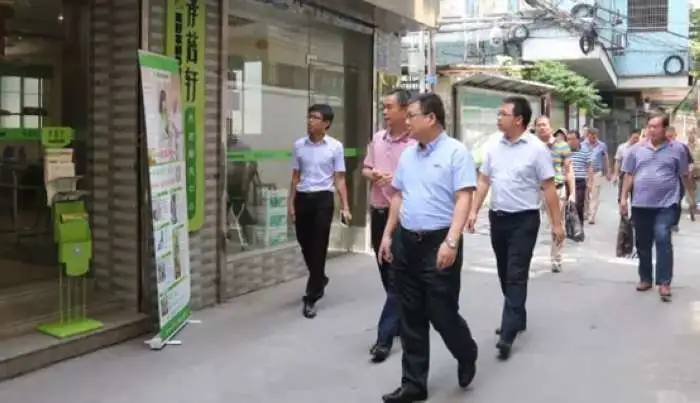 【集团要闻】遂溪县副县长吴刚一行调研幸福家园集团
