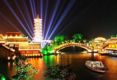 大美!桂林两江四湖景区荣获首批中国休闲度假5U奖 大美!桂林两江四湖景区荣获首批中国休闲度假5U奖
