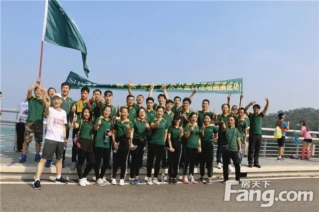 为爱行走--圣蒂斯堡参加大型爱心徒步公益活动