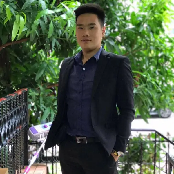 港通地产曾俊雄