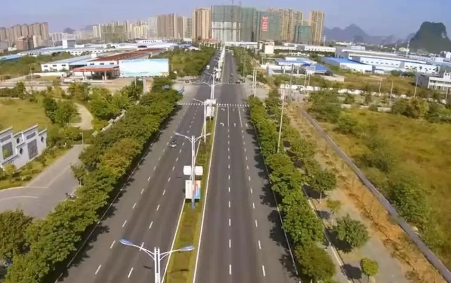 4.5亿！临桂这条路将改成8车道！2018年实施