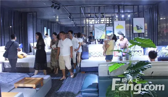 最后一天！错过不再！中原佳海第一届家具展！