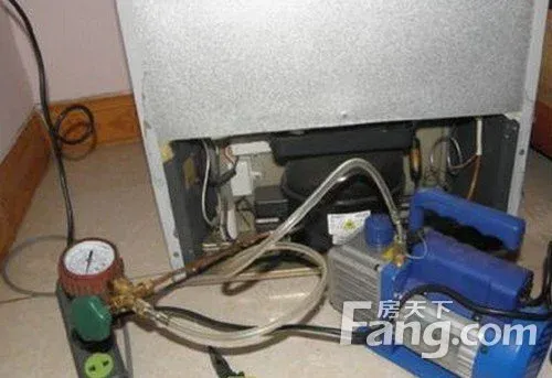 600a冰箱加氟视频_冰箱加r600a方法视频_冰箱加600a制冷剂视频