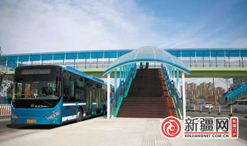 【乌鲁木齐】市场:乌鲁木齐brt6号线卡子湾站 新增过街天桥