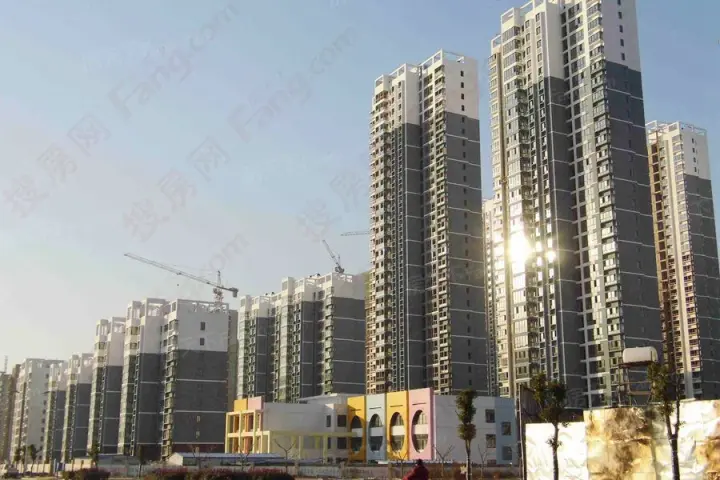 湖景花园工程进度实景图(2014.12.4)