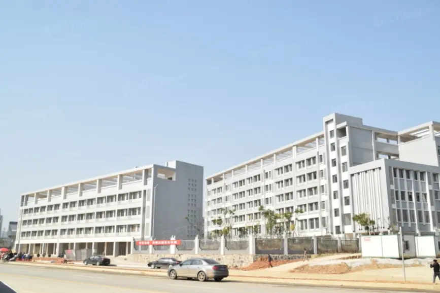 百弘·学府城城南中学实景图-娄底搜房网