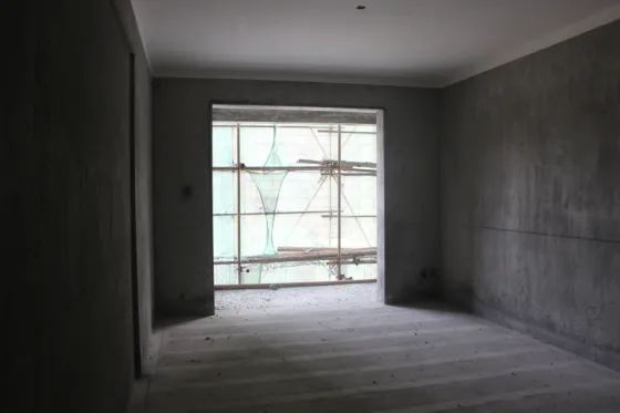 首信·东方墨尔本C栋88平米毛坯房客厅-襄阳