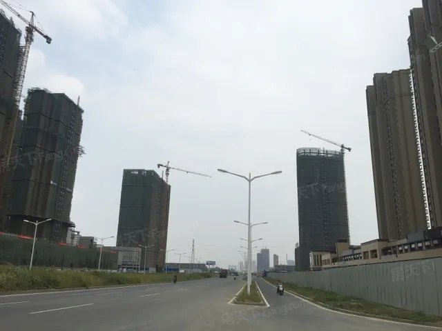 襄阳绿地中央广场