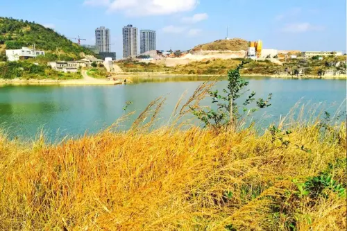 广大上城以"城市运营者·生活服务商"为理念,积极投身清镇城市