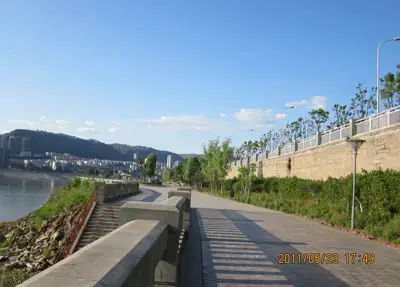 重庆最佳绿化市街万州南滨公园