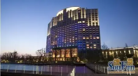 金鸡湖苏州工业园区的美丽别墅是环绕金鸡湖,独墅湖,阳澄湖三湖展开复地御上海风景二手房图片
