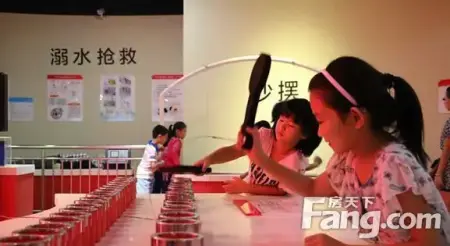 爸爸去哪儿? 防城港市科技馆免费开放了