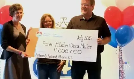 被雷劈2次又中彩票头奖一般人玩不起